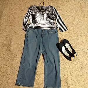 Levi 515 Nouvea Capri's - Size 14.